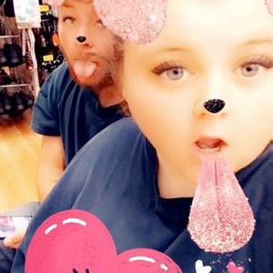 Meet your Posher, Corri